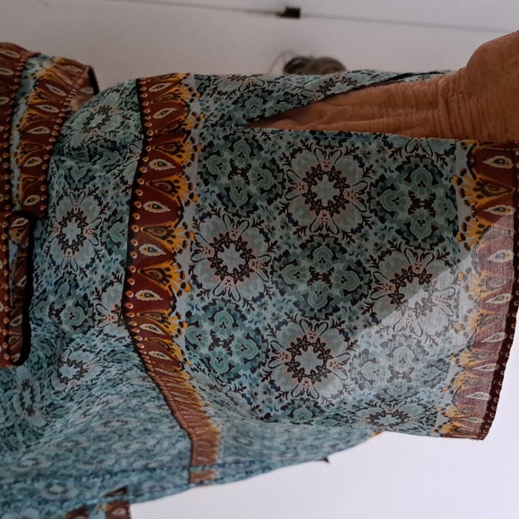 Alice&Olivia Julius Style bohemian print SzM blouse. Excellent condition - Picture 4 of 11